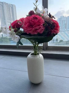 Ceramic flower vase